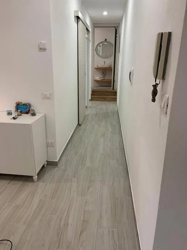 דירות קיאברי Casa Emma 0*,