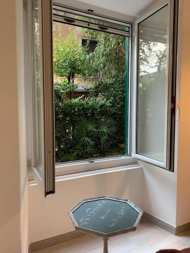 דירות קיאברי Casa Emma 0*,  איטליה